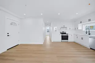 4164 Washington St, Boston, MA 02131 - Photo 10