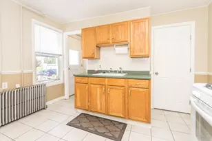 60-62 Alder St, Waltham, MA 02453 - Photo 4