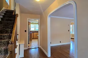 162 June St, Worcester, MA 01602 - Photo 6