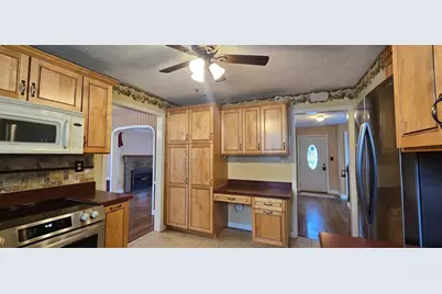 162 June St, Worcester, MA 01602 - Photo 2