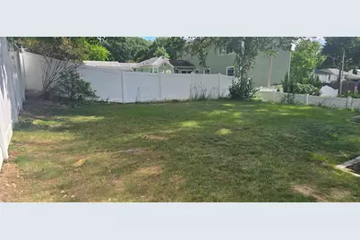 162 June St, Worcester, MA 01602 - Photo 40