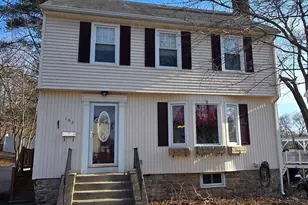 162 June St, Worcester, MA 01602 - Photo 1