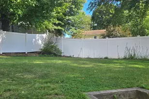 162 June St, Worcester, MA 01602 - Photo 36