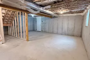 59 Sparks St, Lowell, MA 01854 - Photo 14