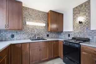 24 Norman St, Salem, MA 01970 - Photo 6