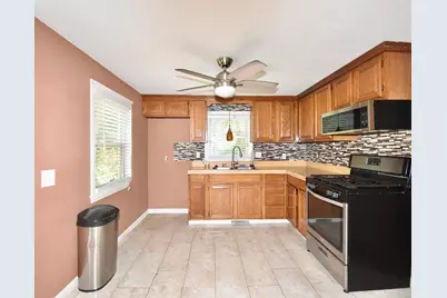 143 Stuart St, Springfield, MA 01119 - Photo 12