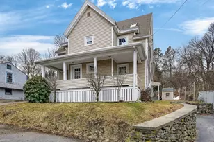17 Mason St, Hudson, MA 01749 - Photo 2