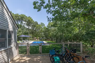 21 Vickers Street, Edgartown, MA 02539 - Photo 4