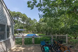 21 Vickers St, Edgartown, MA 02539 - Photo 4