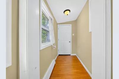 3 Round Hill St, Boston, MA 02130 - Photo 10