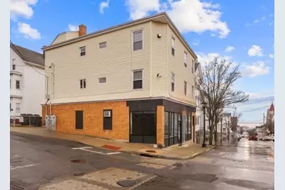 337 Columbia Street #2R, Fall River, MA 02721 - Photo 2