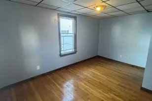 337 Columbia St, Fall River, MA 02721 - Photo 4