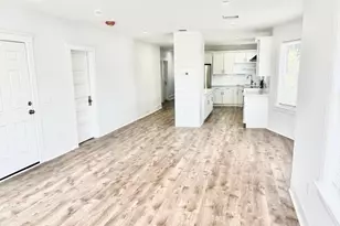 24 Windham St, Worcester, MA 01610 - Photo 4