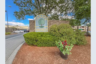 2 Shrewsbury Green Dr #J, Shrewsbury, MA 01545 - Photo 2