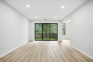 2 Shrewsbury Green Dr, Shrewsbury, MA 01545 - Photo 24