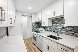 2 Shrewsbury Green Dr, Shrewsbury, MA 01545 - Photo 14