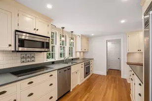 41 Locust Ave, Lexington, MA 02421 - Photo 2