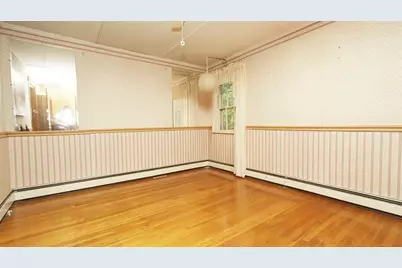 351 Towne St, North Attleboro, MA 02760 - Photo 8