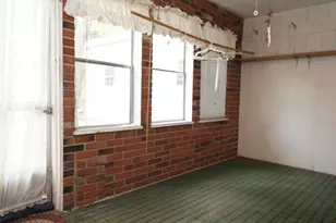 351 Towne St, North Attleboro, MA 02760 - Photo 20