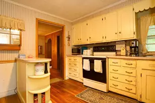 351 Towne St, North Attleboro, MA 02760 - Photo 4
