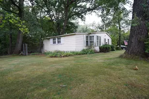351 Towne St, North Attleboro, MA 02760 - Photo 2