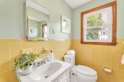 20 Paragon Rd, Boston, MA 02132 - Photo 22