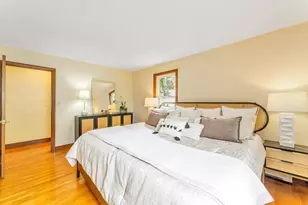 20 Paragon Rd, Boston, MA 02132 - Photo 12