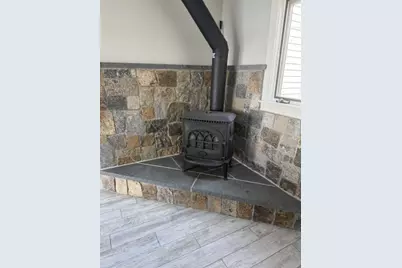 55 Memorial Dr, Salem, MA 01970 - Photo 16