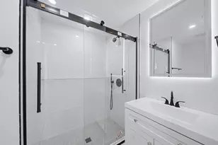 4164 Washington St, Boston, MA 02131 - Photo 36