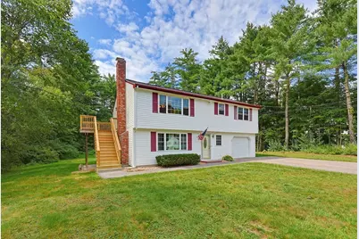 64 Park Street, Pepperell, MA 01463 - Photo 2