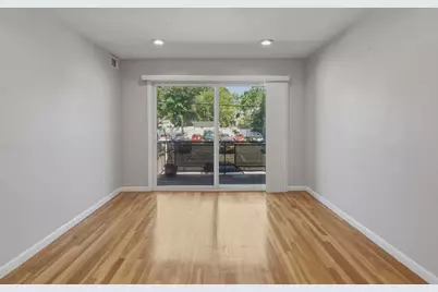 800 Hyde Park Ave #15, Boston, MA 02136 - Photo 4