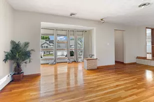 42 Marlboro St, Worcester, MA 01604 - Photo 2