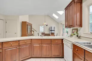 4 Crestview Rd, Bedford, MA 01730 - Photo 10
