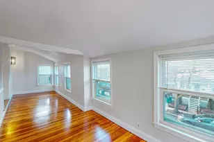 7 Smith St, Medford, MA 02155 - Photo 8