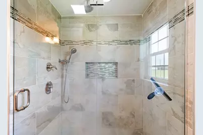 380 N Wheaton Ave, Seekonk, MA 02771 - Photo 28