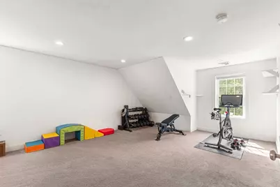 380 N Wheaton Ave, Seekonk, MA 02771 - Photo 34