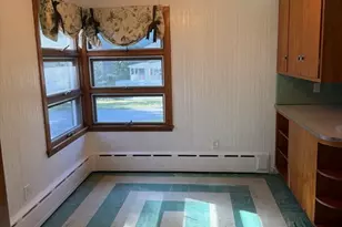 439 Lowell St, Andover, MA 01810 - Photo 4