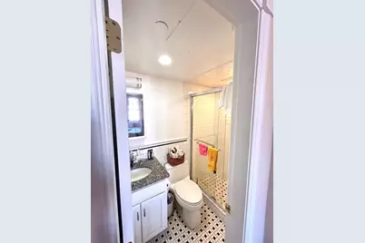 105 Pinckney St #7, Boston, MA 02114 - Photo 4