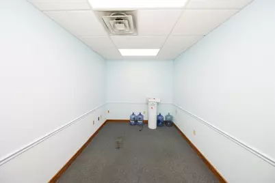 482 Southbridge Street #210, Auburn, MA 01501 - Photo 4