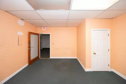482 Southbridge Street #212, Auburn, MA 01501 - Photo 18