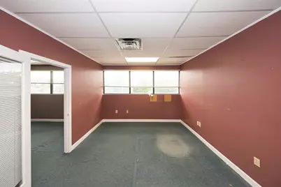 482 Southbridge Street #212, Auburn, MA 01501 - Photo 2