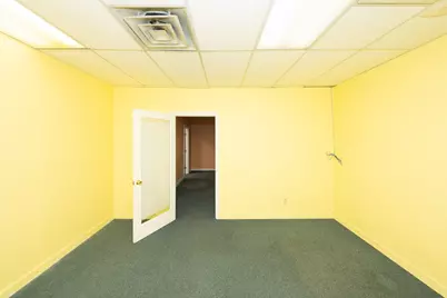 482 Southbridge Street #212, Auburn, MA 01501 - Photo 12