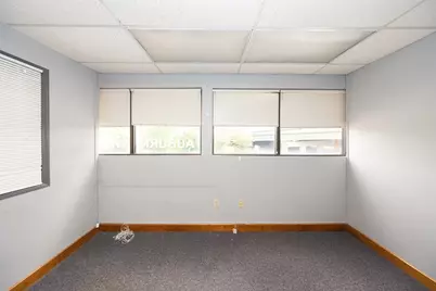 482 Southbridge Street #213, Auburn, MA 01501 - Photo 2