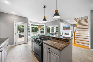 4 Iroquois Ln, Wilbraham, MA 01095 - Photo 6