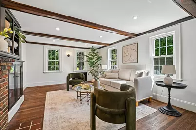 254 Russell St, Woburn, MA 01801 - Photo 6