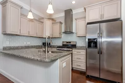 18 Kittredge St #1, Boston, MA 02131 - Photo 6
