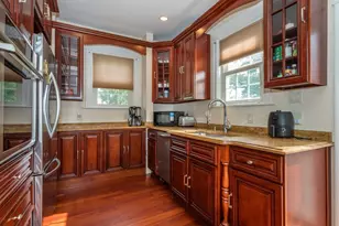 34 Avon Way, Quincy, MA 02169 - Photo 10
