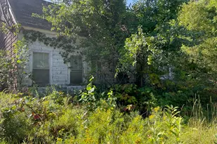 16 Liberty St, Templeton, MA 01436 - Photo 1