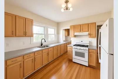 81 Fellsway W, Medford, MA 02155 - Photo 18