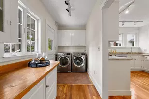 855 Commonwealth Ave, Newton, MA 02459 - Photo 10